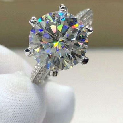 Elegant Geometric Moissanite & Zircon Ring in Sterling Silver - 5 Carats