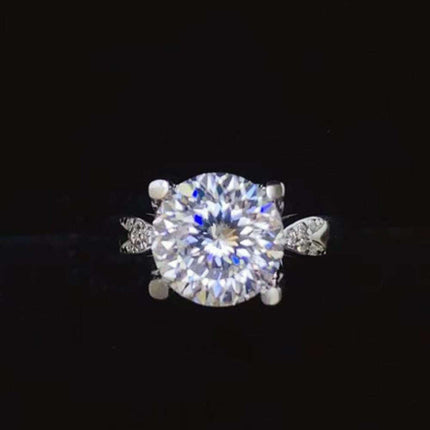 Timeless Elegance: 2 Carat Moissanite & Zircon Sterling Silver Ring