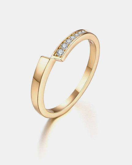 Timeless Elegance: 925 Sterling Silver Moissanite Ring for Modern Sophistication