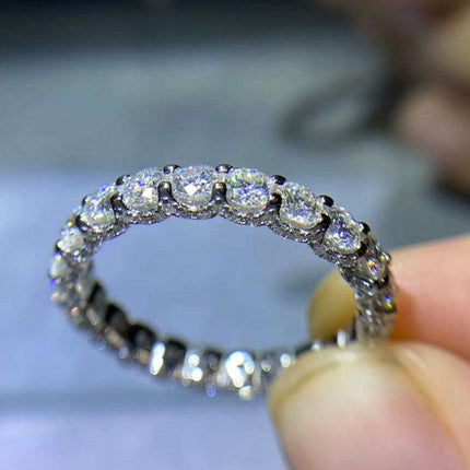 Sleek Platinum-Finished Moissanite Ring - Timeless Elegance