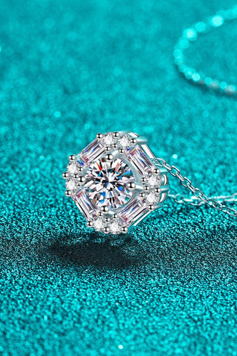Sleek Geometric Lab-Diamond Pendant Chain Necklace with Sparkling Moissanite