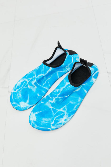 Explore in Style: MMShoes Sky Blue Water Shoes for Shore Adventures