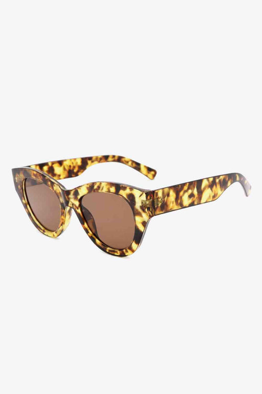 Tortoiseshell Polycarbonate Wayfarer Sunglasses for Stylish UV Protection