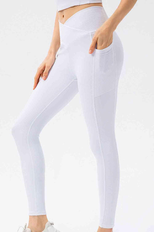Sleek V-Line Waistband Sporty Leggings with Pockets - Solid Print