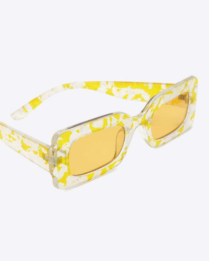 Stylish Tortoiseshell Rectangle Sunglasses with UV400 Protection and Sturdy Polycarbonate Frame