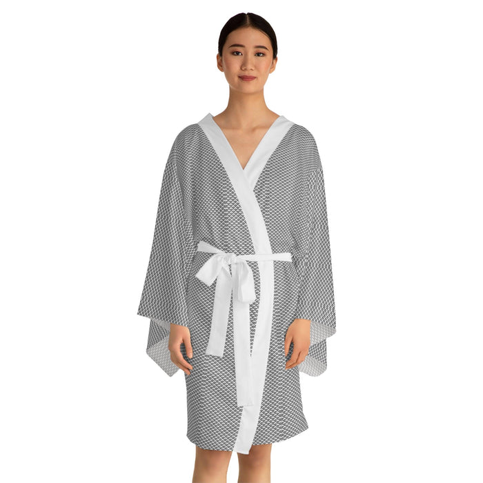 Japanese Elegance: Elegant Long Kimono with Flowing Bell Sleeves