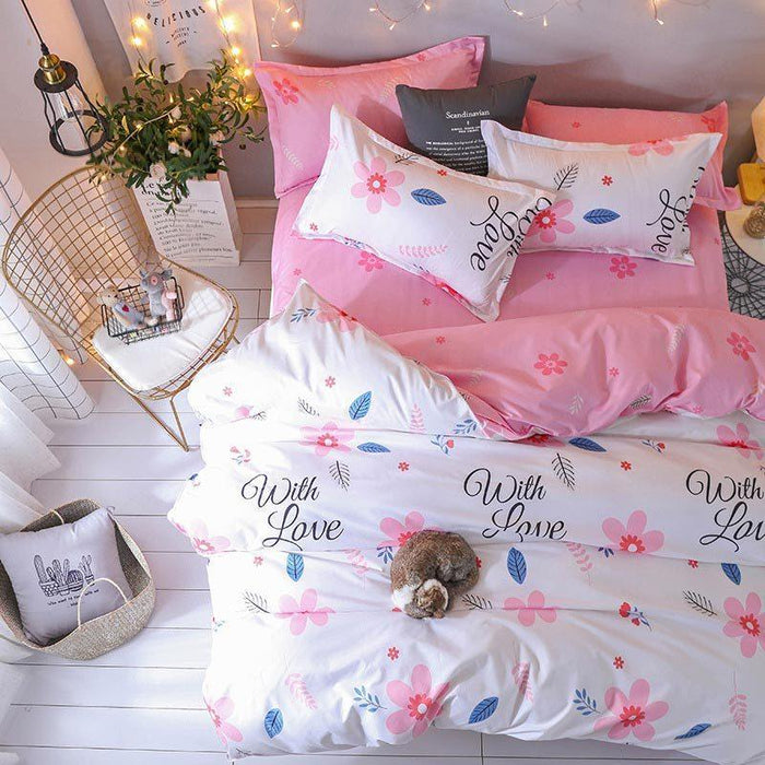 Luxurious Floral Print Bedding Set - Complete with Duvet Cover and Pillowcases