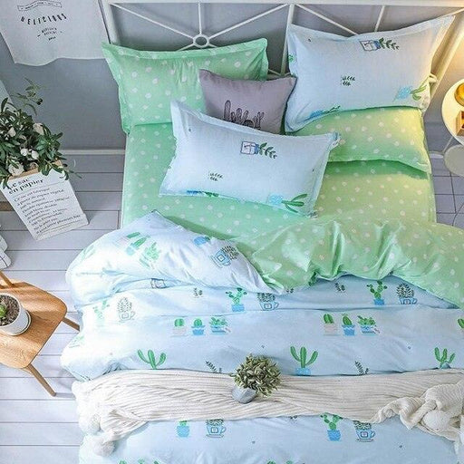 Modern Floral Print Bedding Set with Matching Pillowcases