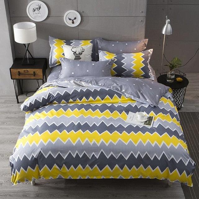 Elegant Printed Polyester/Cotton Bedding Ensemble with Duvet Cover and Pillow Shams