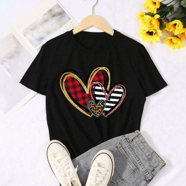 Playful Heart Graphic Women's Summer Scoop Neck T-Shirt