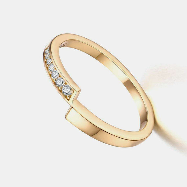 Timeless Elegance: 925 Sterling Silver Moissanite Ring for Modern Sophistication