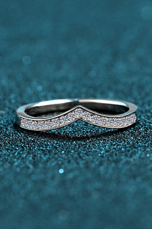 Elegant Moissanite Sterling Silver Ring: Timeless Sophistication