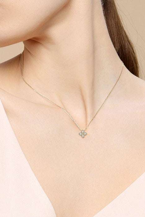 Shimmering Four Leaf Clover Pendant Necklace with Lab-Diamonds
