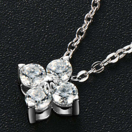 Elegant Clover Pendant Necklace with Lab-Diamonds in Platinum and Gold Finish