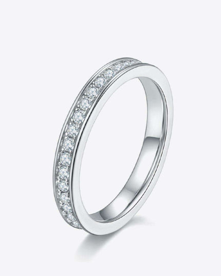 Elegant Moissanite Silver Band: A Statement of Modern Luxury