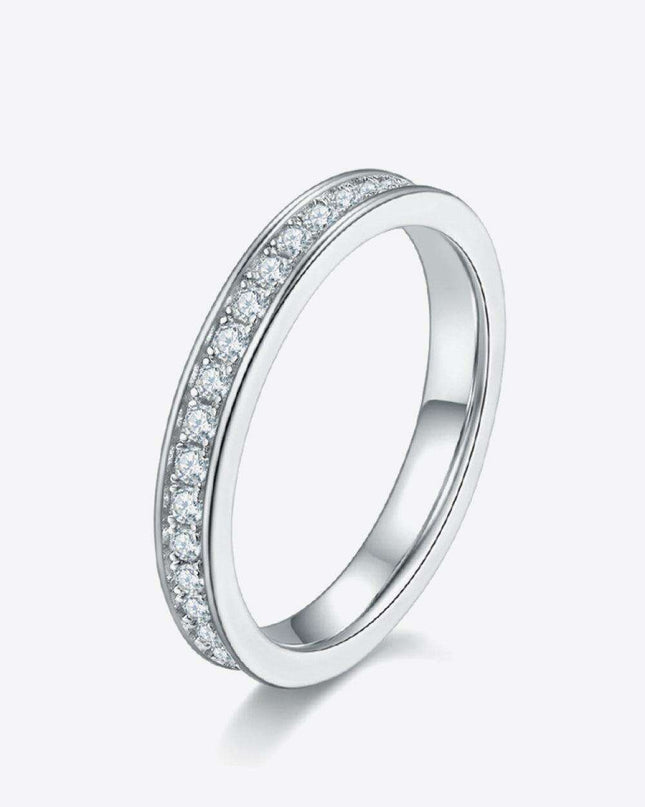 Elegant Moissanite Silver Band: A Statement of Modern Luxury