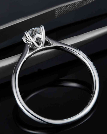Platinum Moissanite Engagement Ring - Exquisite Symbol of Love