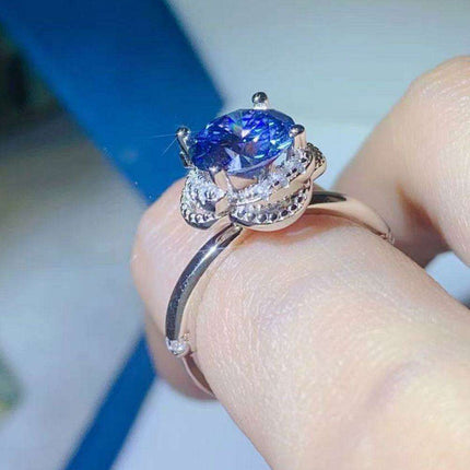 Elegant 2 Carat Lab-Created Diamond Ring in Sterling Silver with Moissanite and Zircon Accents - Premium Luxury Collection