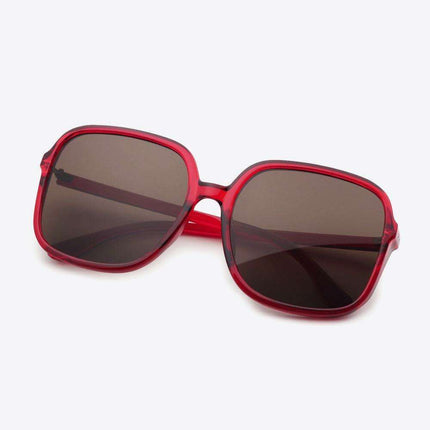 Sleek Square UV400 Sunglasses: Fashionable Eyewear for Maximum Sun Defense