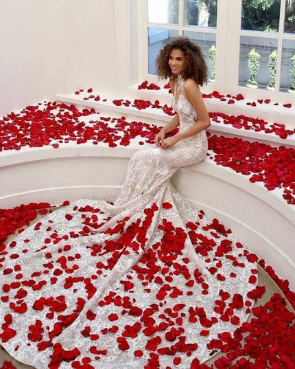 Romantic Elegance Silk Rose Petals Collection: 1000 Lush Red Petals for Memorable Celebrations