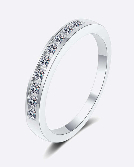 Sleek Moissanite Silver Ring - Chic Minimalist Design