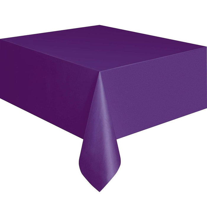 Disposable Plastic Tablecloth for Elegant Event Cleanup