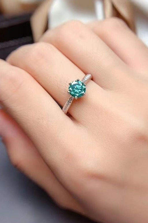 Elegant 2 Carat Lab Grown Green Diamond Sterling Silver Ring: A Timeless Beauty