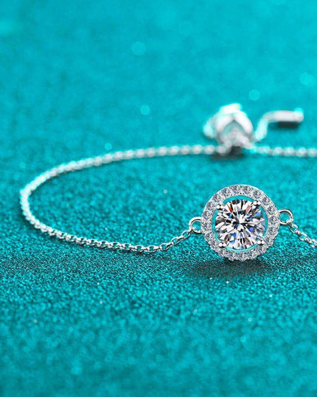 Stunning 1 Carat Moissanite Silver Bracelet for Glamorous Elegance