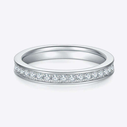 Elegant Moissanite Silver Band: A Statement of Modern Luxury