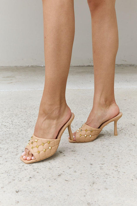 Elegant Nude Quilted Square Toe Mule Heels - Modern Style Statement