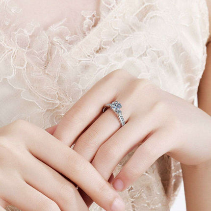 Elegant Minimalist Lab-Grown Diamond Silver Ring with Sparkling Zircon Accents