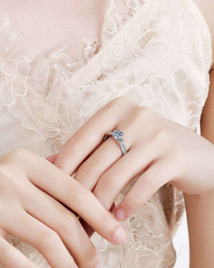 Elegant Minimalist Lab-Grown Diamond Silver Ring with Sparkling Zircon Accents