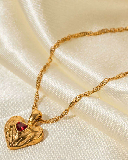 Timeless 18K Gold-Plated Heart Pendant Necklace in Durable Stainless Steel