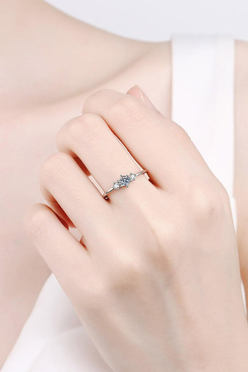 Luxurious Sterling Silver Moissanite Ring Set with Elegant Presentation Box