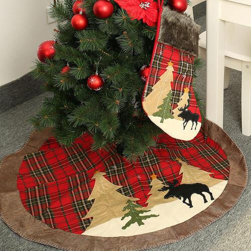 Festive Plaid Holiday Tree Skirt