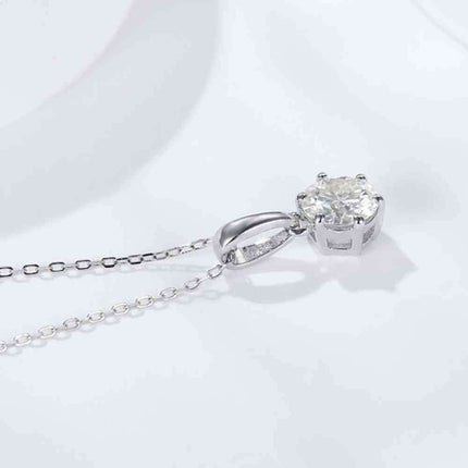 Glistening Charm: 2 Carat Lab-Diamond Pendant Necklace Set