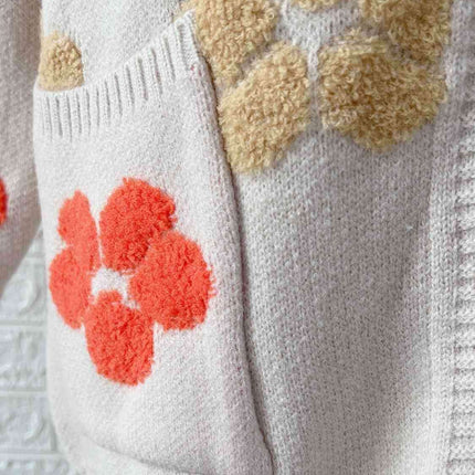 Chic Floral V-Neck Cardigan with Functional Pockets