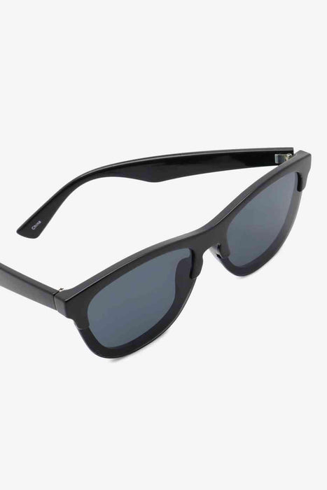Elegant Browline Wayfarer Sunglasses with Superior UV Protection