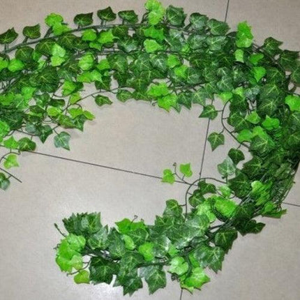 Lifelike Green Ivy Vine Garland: Year-Round Decor for Indoor and Outdoor Spaces