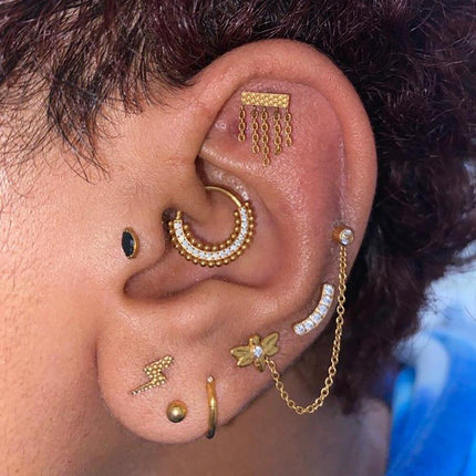 Titanium Hammer Tassel Lip Ring: Premium Body Jewelry for Piercing Enthusiasts