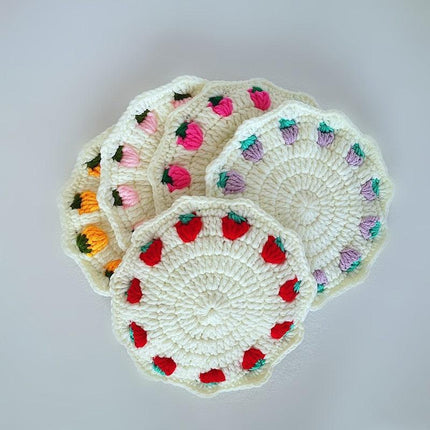 Adorable Strawberry Knit Coaster Set - Whimsical Table Protector and Home Decor Essential - Très Elite