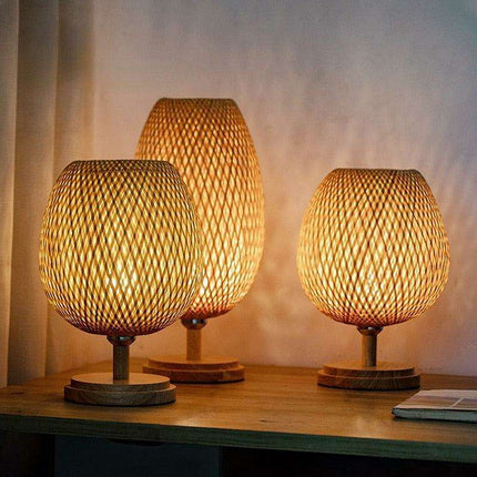 Artisan Crafted Bamboo Rattan Table Lamp - Chic Vintage Chinese Style Lighting for Home Atmosphere