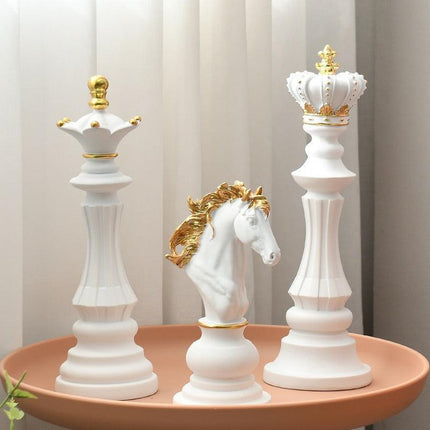 Artisan Golden Chess Sculpture: A Handcrafted Masterpiece in Resin - Très Elite