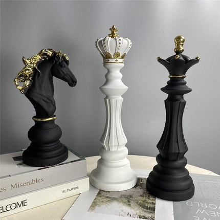 Artisan Golden Chess Sculpture: A Handcrafted Masterpiece in Resin - Très Elite