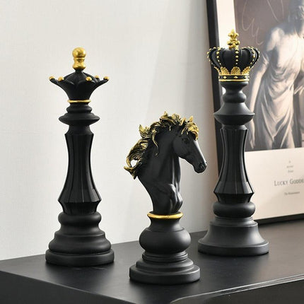 Artisan Golden Chess Sculpture: A Handcrafted Masterpiece in Resin - Très Elite