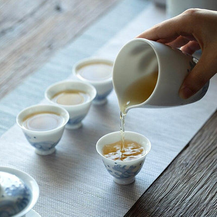 Artisanal Jade Porcelain Tea Cup Set with Ocean Wave Design - 50ml Each - Très Elite
