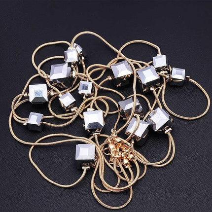 Austrian Crystal Adjustable Sweater Chain Necklace: Chic Versatility and Lasting Sophistication - Très Elite