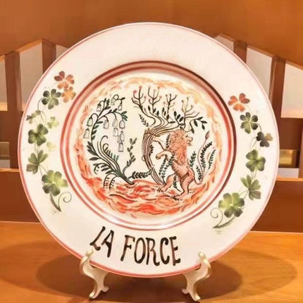 Botanica Classic Bone China Dinnerware Set - Timeless Elegance for Memorable Meals - Très Elite