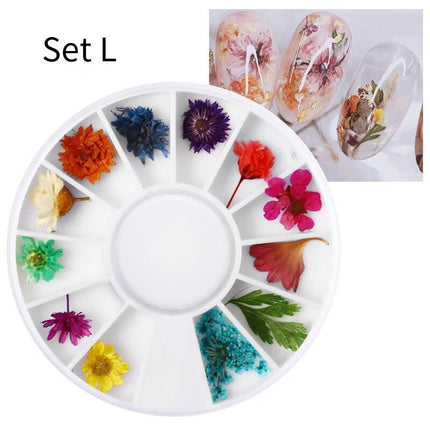 Botanical Beauty Nail Art Set with Dried Floral Accents and Sparkling Rhinestones- Très Elite- Très Elite