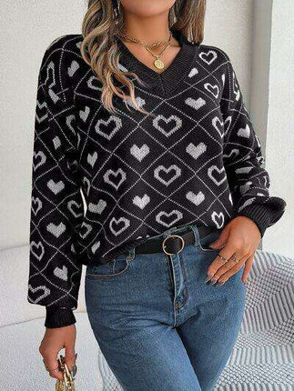 Charming Heart Print V-Neck Knit Sweater - Très Elite